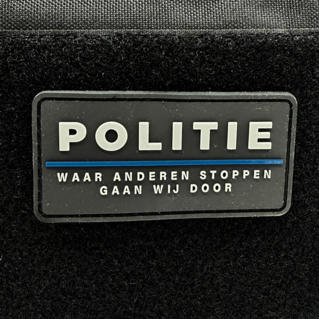 Politie patch 'Waar andere stoppen'